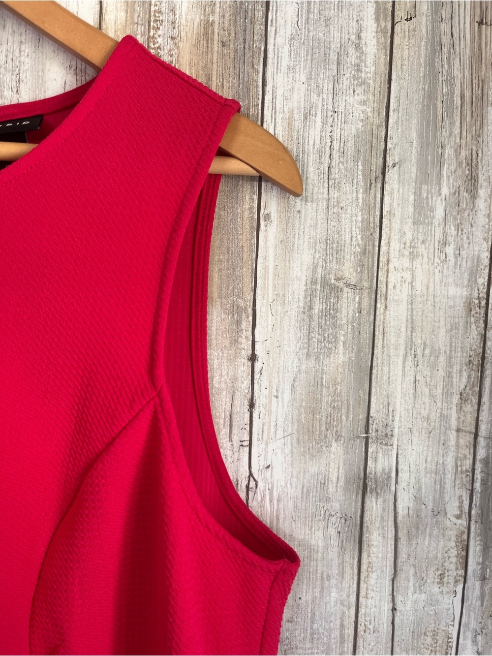 NWT Torrid Passion Ponte Hi Low Peplum Top Fuchsia Pink Size 1 14/16 - Picture 3 of 6